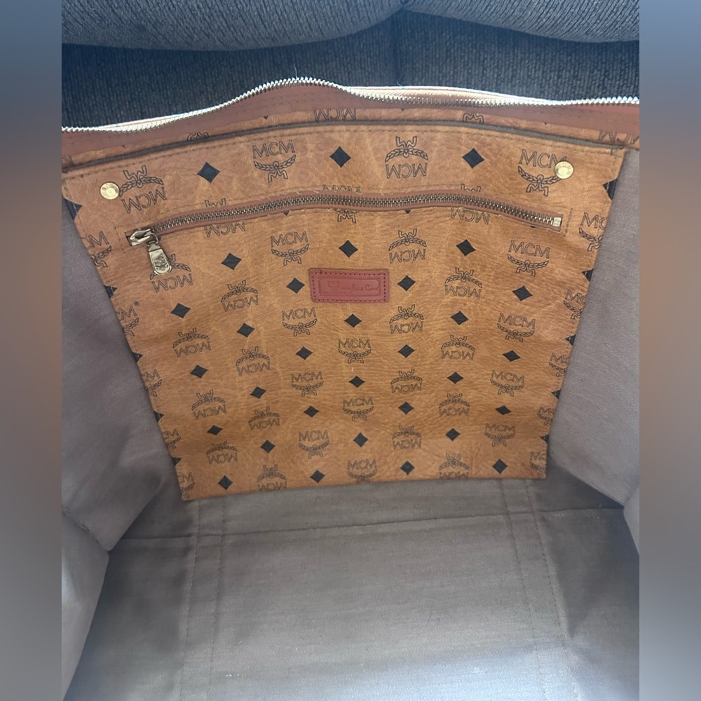MCM Munchen Cognac Visetos Signature Leather and Canvas XXL Travel Tote Bag RARE - Picture 12 of 14